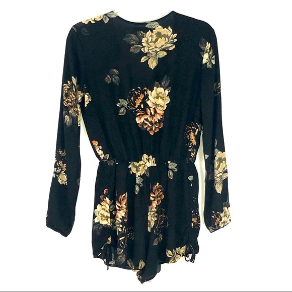 COPY - Kendall & Kylie Romper - Picture 2 of 5